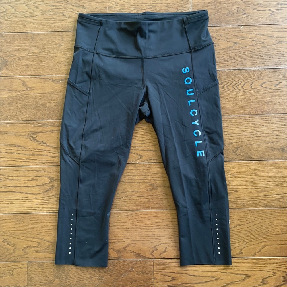 Lululemon x SoulCycle navy/black cropped leggings